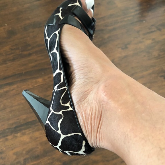 SOLD!! Nine West Cow Print Pumps - Picture 5 of 5